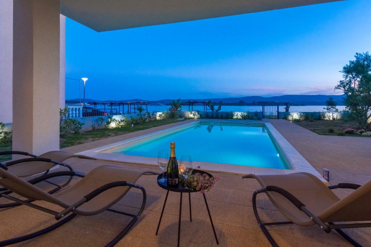 Villa Lu-Ma Turanj Buitenkant foto